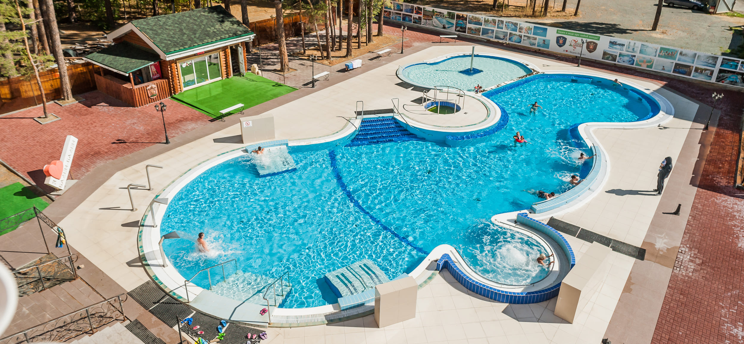 Открытый бассейн 360м<sup>2</sup>