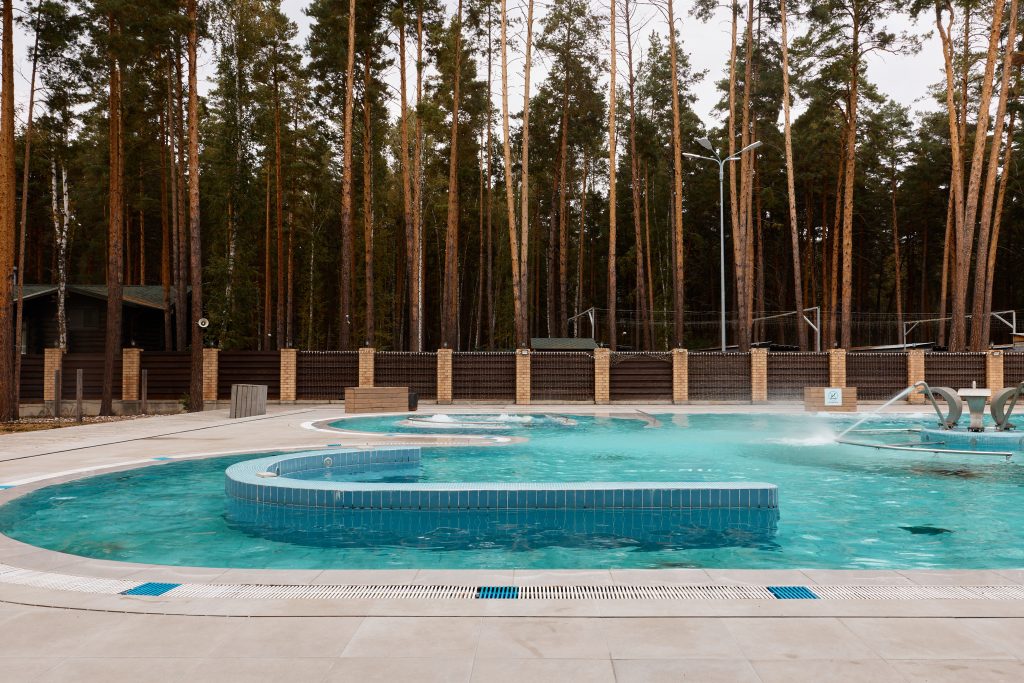 Открытый бассейн 450м<sup>2</sup>