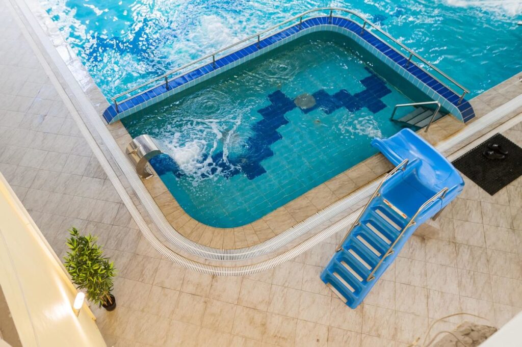 Внутренний бассейн