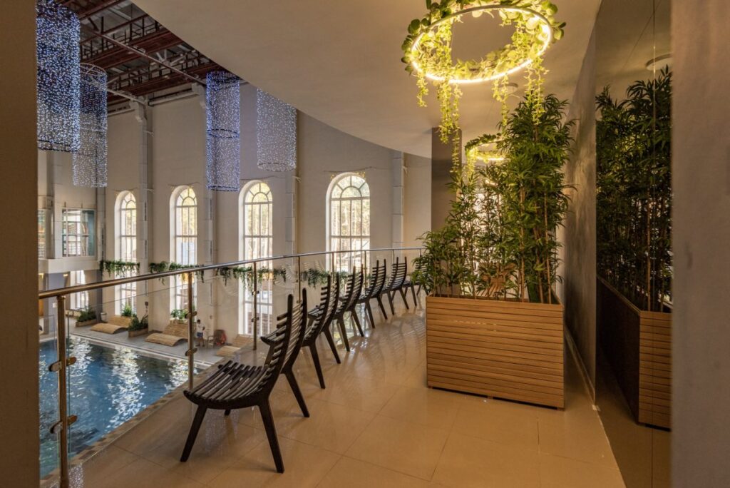 Внутренний бассейн Внутренний бассейн