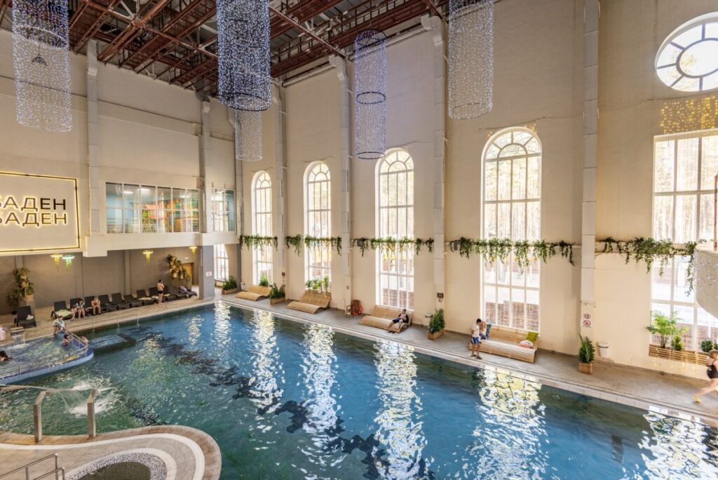 Внутренний бассейн Внутренний бассейн