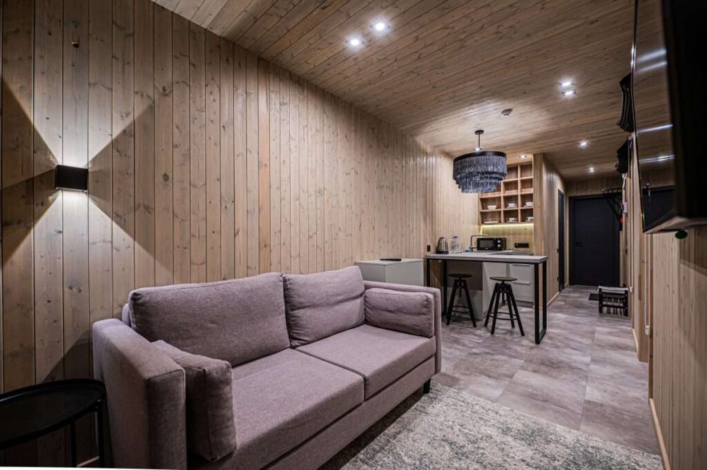 Проживание в Дом — контейнер в термальном курорте Баден Баден Еткуль