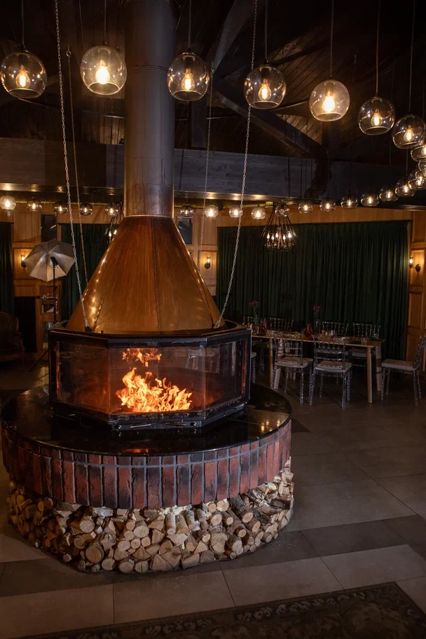 Каминный зал