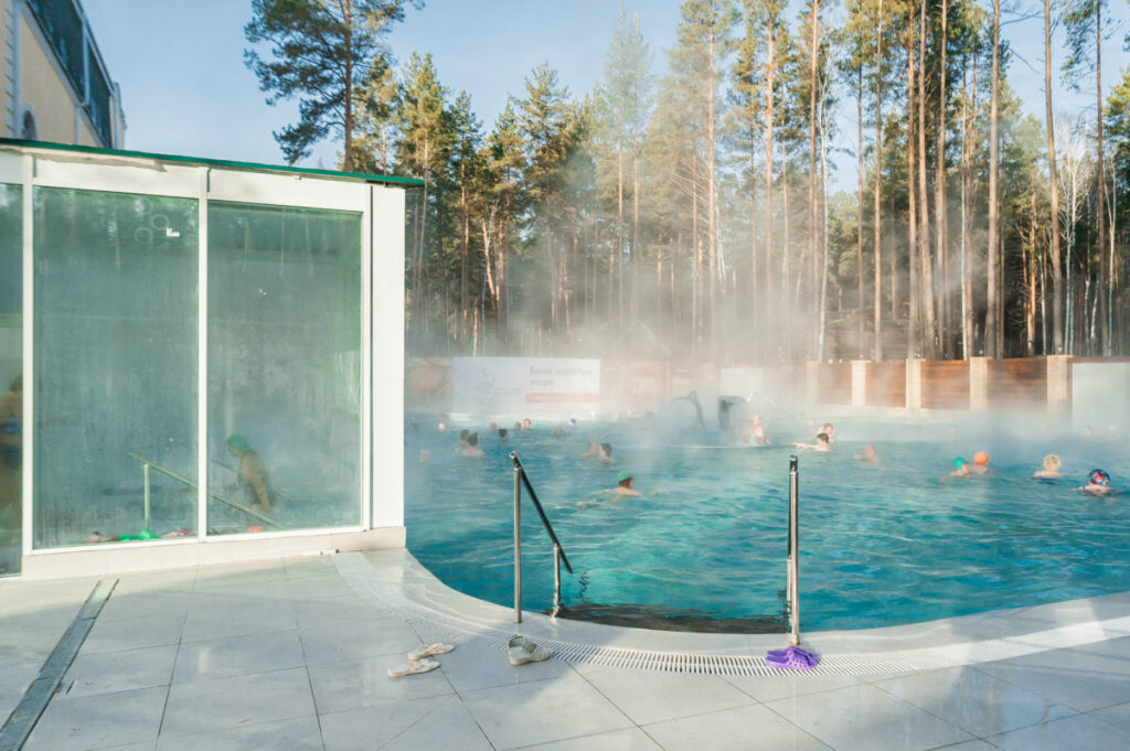 Открытый бассейн 450м<sup>2</sup>