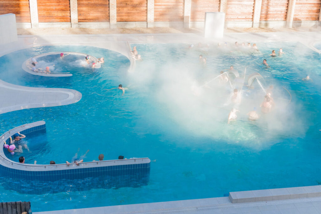 Открытый бассейн 450м<sup>2</sup>