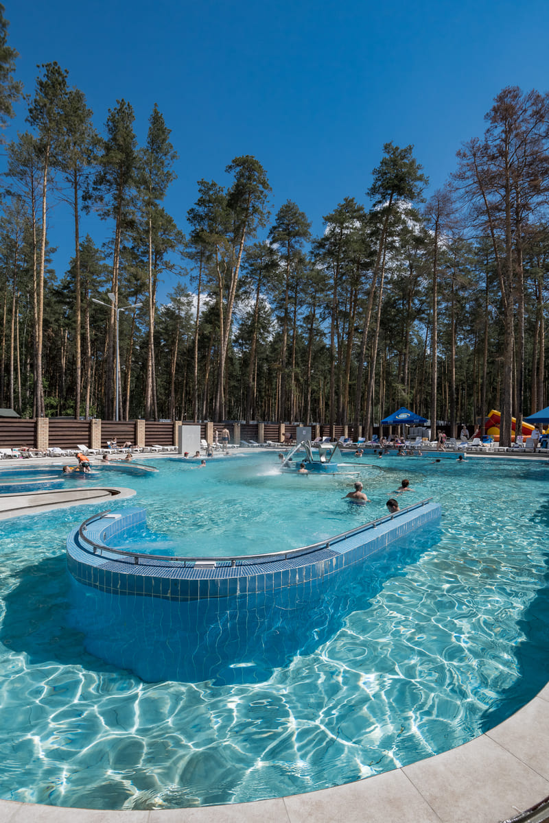 Открытый бассейн 450м<sup>2</sup>