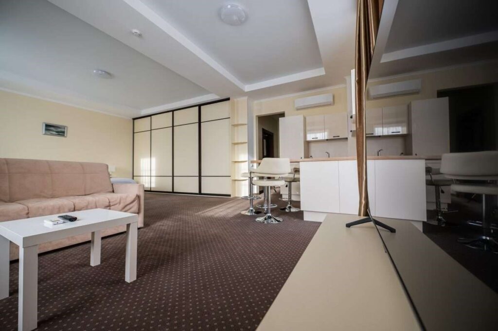 Проживание в Термаль Апартаменты (студия) в термальном курорте Баден Баден Еткуль