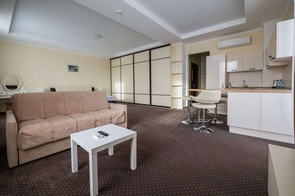 Проживание в Термаль Апартаменты (студия) в термальном курорте Баден Баден Еткуль