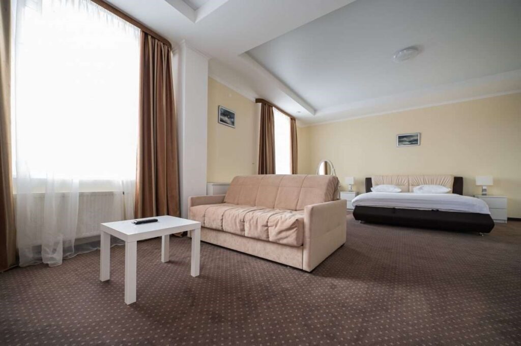 Проживание в Термаль Апартаменты (студия) в термальном курорте Баден Баден Еткуль