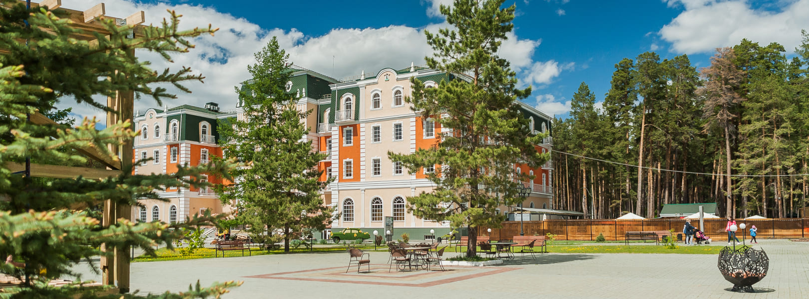 Отель с бассейном в Челябинской области